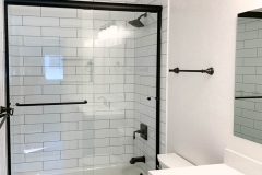 Black-and-White-Bathroom