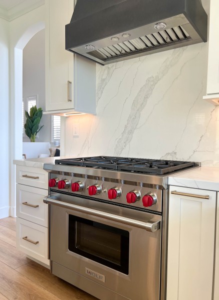 Slab-Kitchen-Backsplash