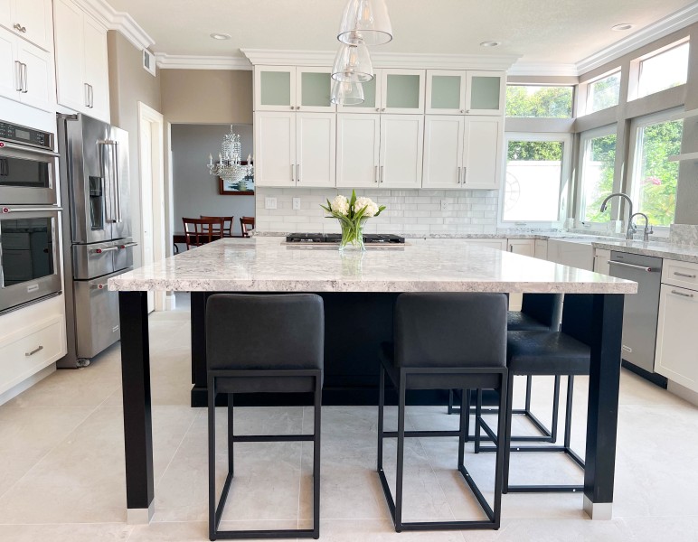 Black-Kitchen-Island