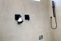 Dramatic-shower-tile