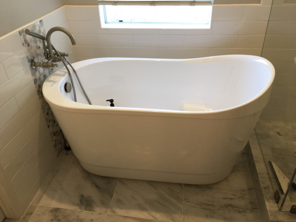 Tips for Picking the Right Bathtub from Expert Bathroom Remodeler ...